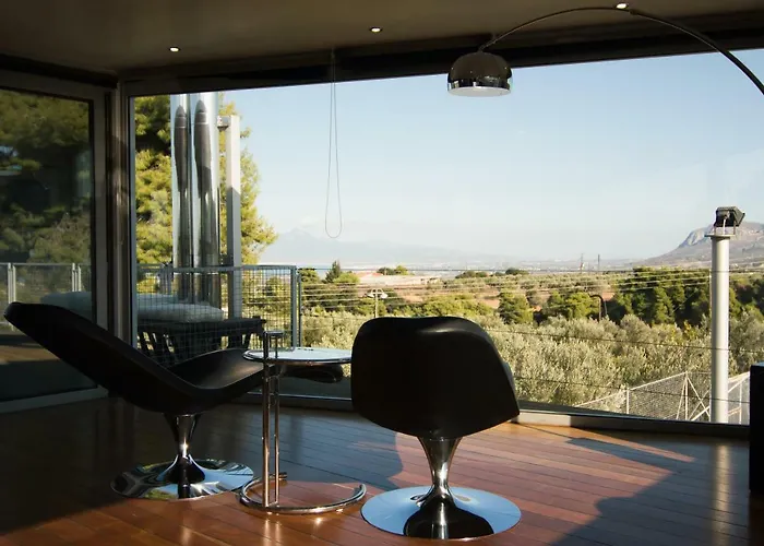 Country Peloponnese With Tennis Court And Pool Villa *