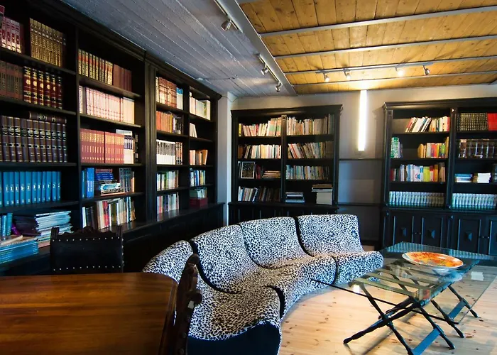 Country Peloponnese With Tennis Court And Pool *